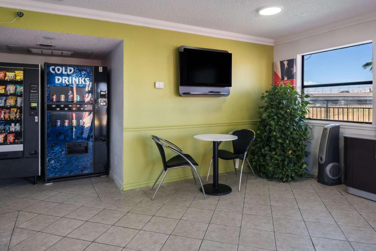 Motel 6 Irving - Loop 12 Exterior photo
